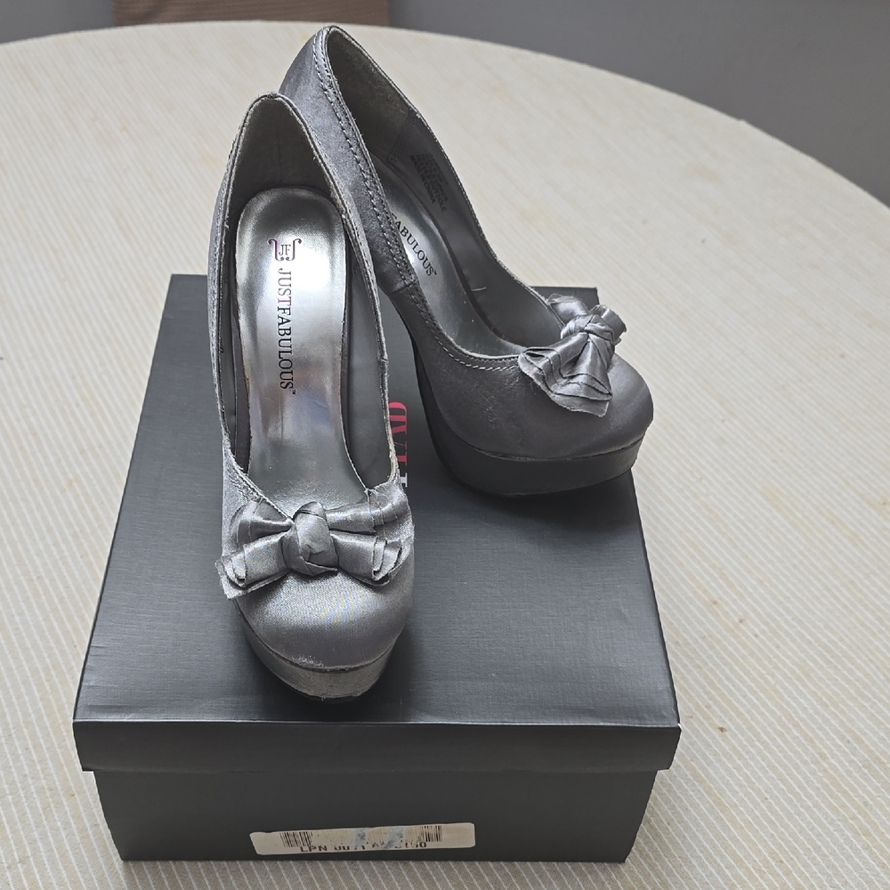 JustFab Metallic Silver Heels with Bow